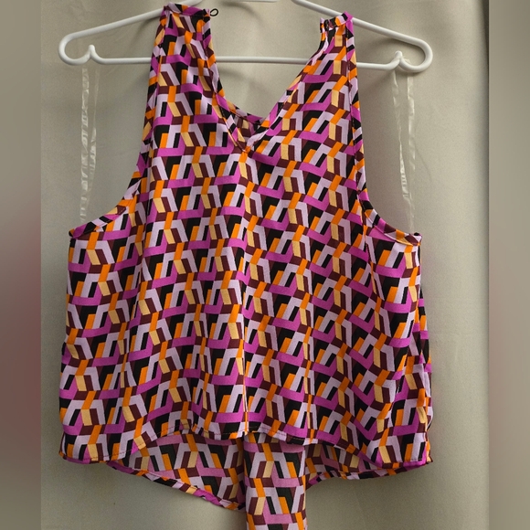 Eclipse Geometric Print Top Size L - Picture 2 of 3